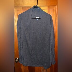M- Old Navy women’s sweater. Grey